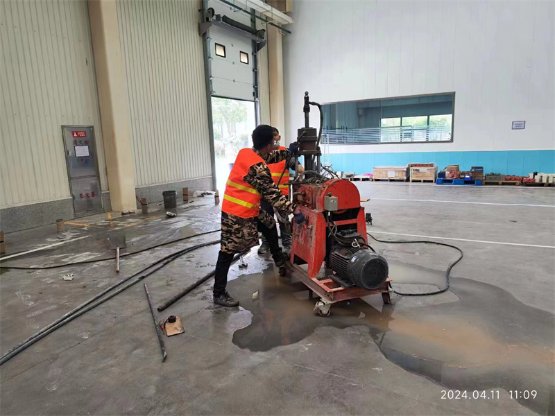 八公山厂房地面下沉塌陷注浆加固施工